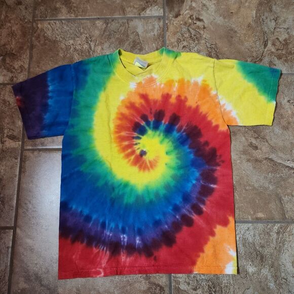 Youth Small Shirt Lot – 3 Pieces (1 Long Sleeve, 2 Short Sleeve) - Picture 3 of 6